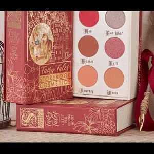 BNIB STORYBOOK COSMETICS PALETTE QTY: 2